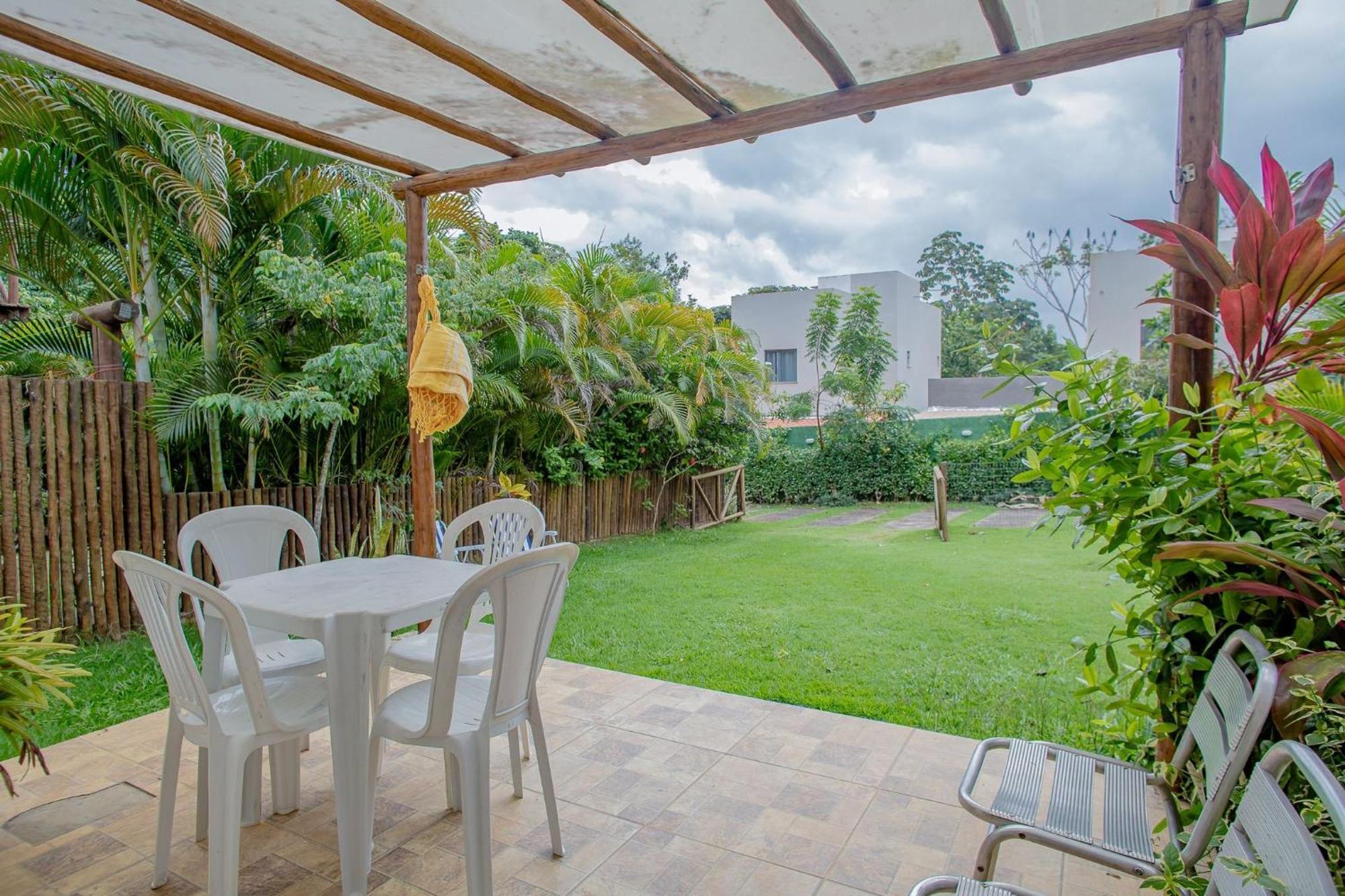 Casa Em Fechado, Com Piscina, Churrasqueira,wifi,estacionamento , * Praia do Forte