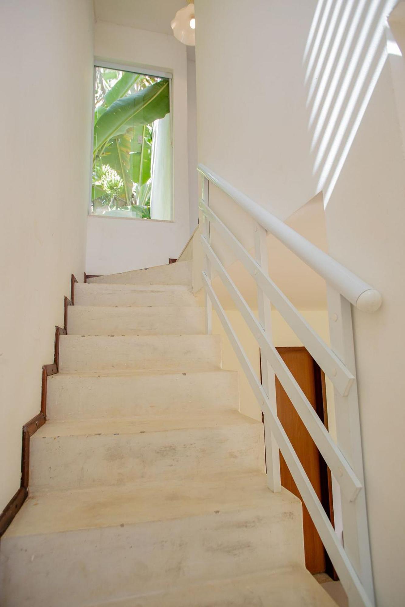 Casa Em Fechado, Com Piscina, Churrasqueira,wifi,estacionamento , Сasa de vacaciones